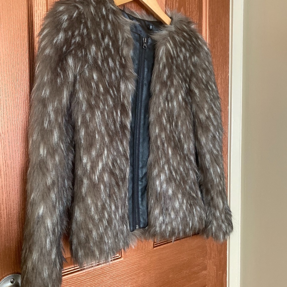 New without tags Faux fur jacket